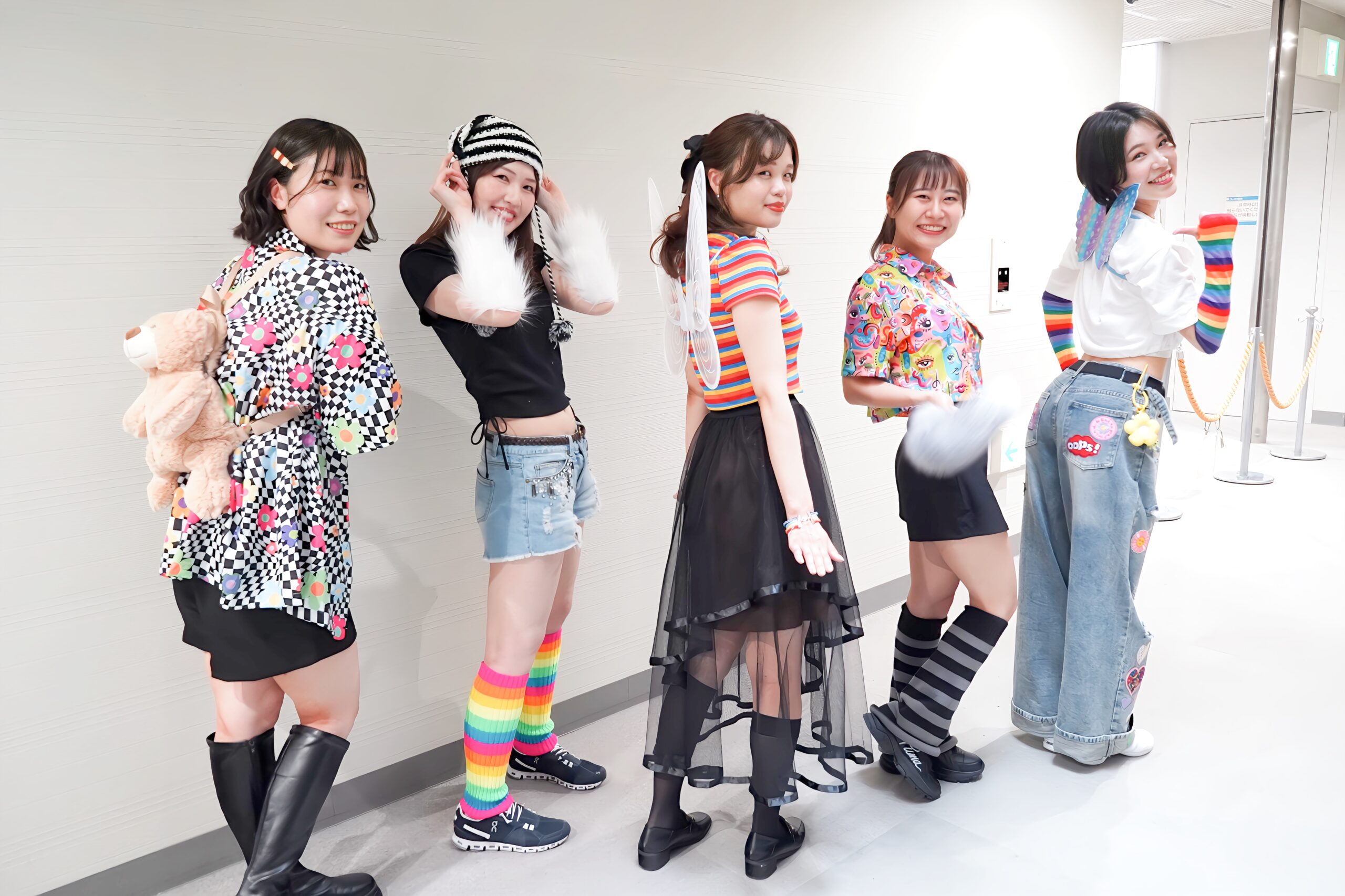 最初は不安で通っている生徒様。皆同じ気持ちからスタートしているのでお互いの理解が深いクラスメンバーです。